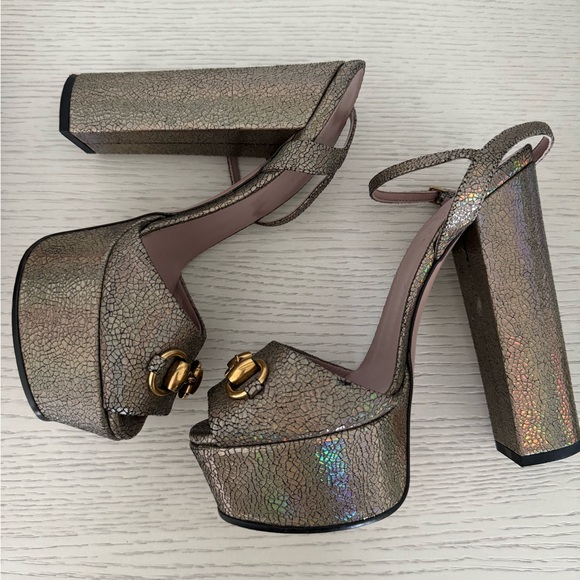 Gucci Horsebit-detailed metallic leather platform sandals in size 36. - Picture 4 of 11